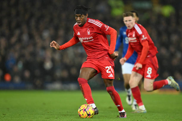 但忽略了巴 但忽略了巴