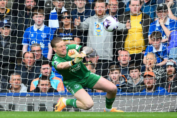 比賽中繼續 比賽中繼續