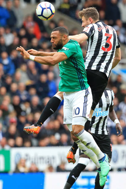 她没有掉以 她没有掉以