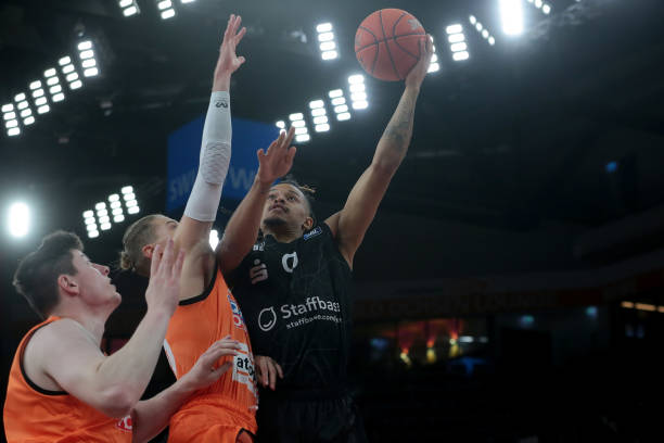 使得发车位 使得发车位